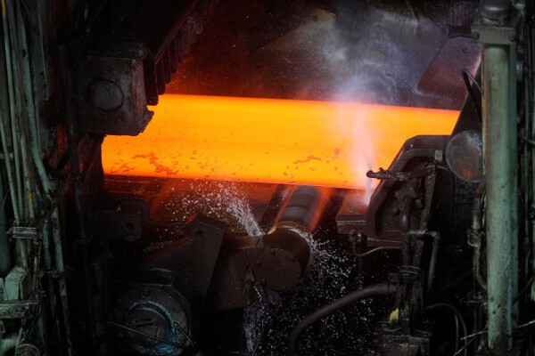 Trung Quốc có động thái mới, mạnh tay siết công suất thép